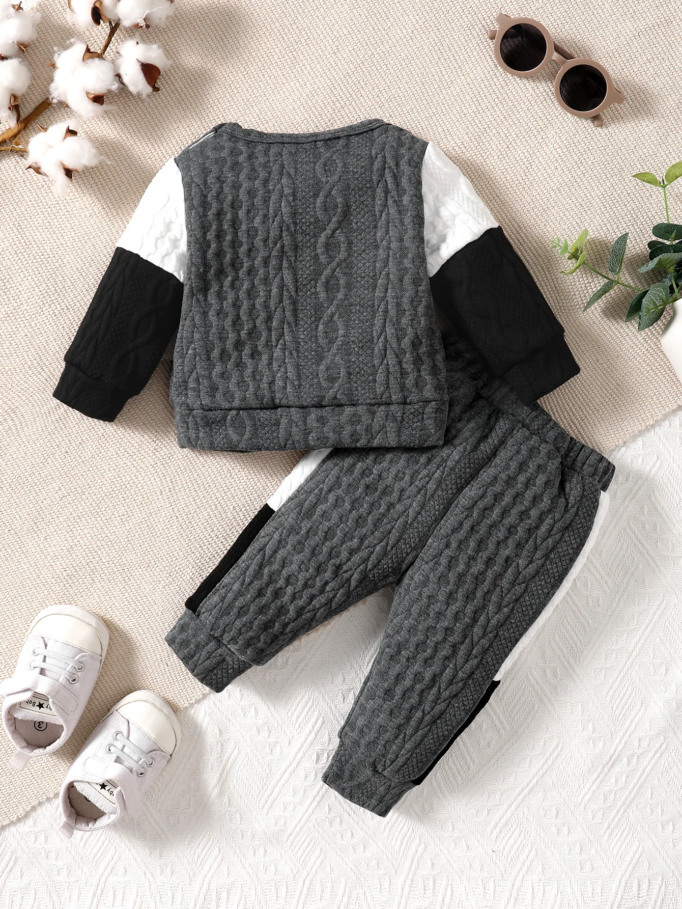 Boys-Winter-Home-Casual-Shoulder-Buckle-Long-Sleeve-Thick-Silk-Cotton-White-Black-Grey-Stitching-Long-1