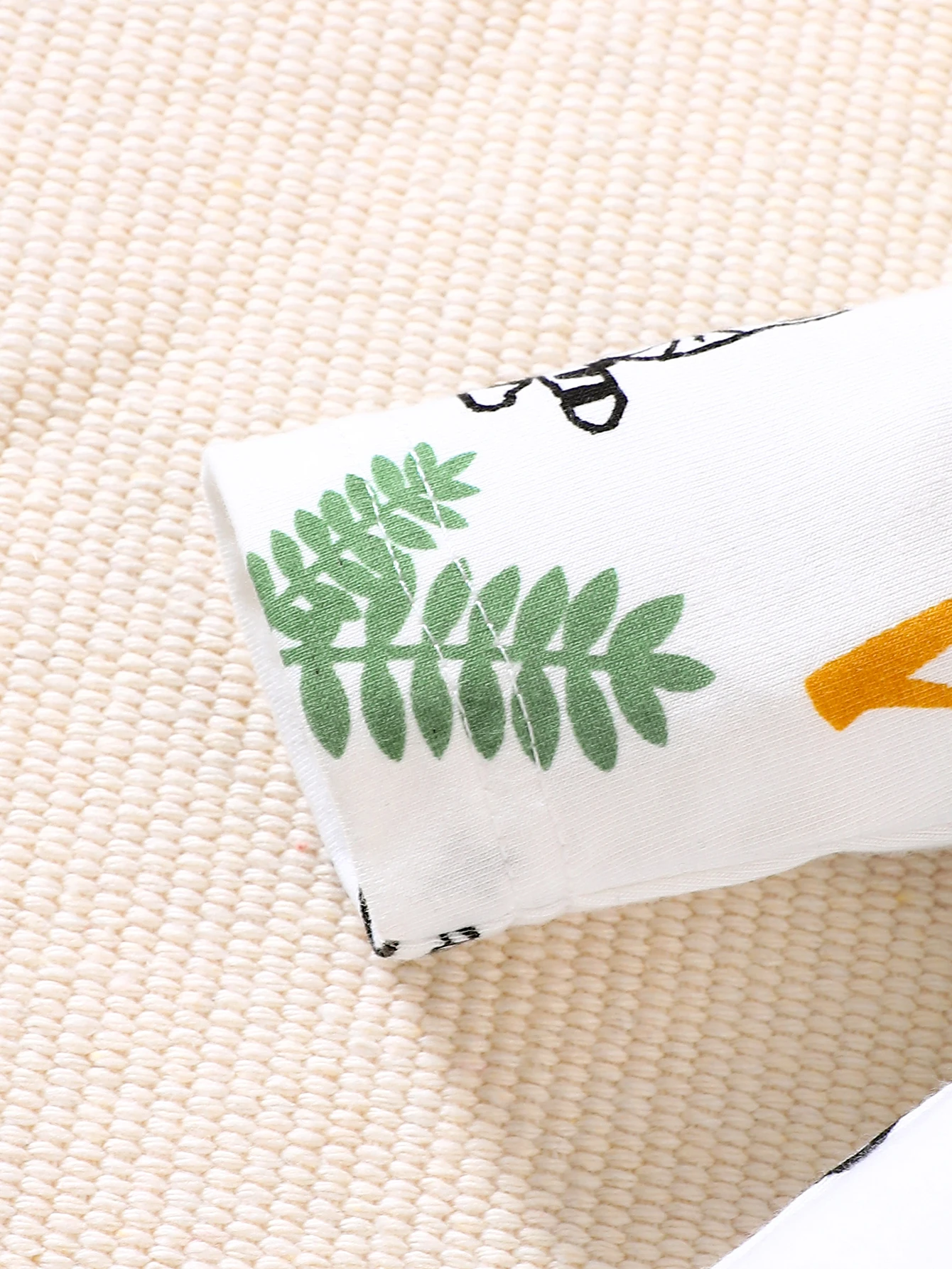 Spring-And-Autumn-Boys-And-Girls-Hats-Round-Neck-Long-Sleeves-Animal-Pattern-Romper-Pants-Set-3